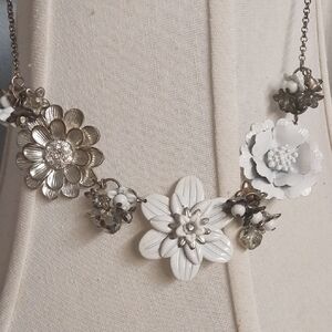 Vintage White and Silver Floral Necklace